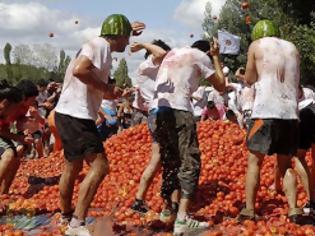 Φωτογραφία για Βίντεο: Ο πόλεμος της ντομάτας στη Χιλή