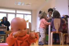 Σουηδία: Pop, το παιδί που δεν είναι ούτε αγόρι ούτε κορίτσι!