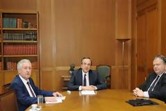 Η ανεργία απειλεί να τινάξει στον αέρα το μνημόνιο