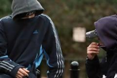 Πάτρα: Συμμορίες ανηλίκων στον μώλο της Αγίου Νικολάου