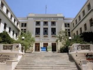 Φωτογραφία για Το υπουργείο Παιδείας λύνει 34 απορίες γύρω από το σχέδιο Αθηνά