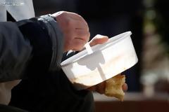 Οι εθελοντές σώζουν και τους απόρους του Δήμου Λέσβου!