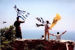 Μόνο πεθαίνεις ως Έλληνας