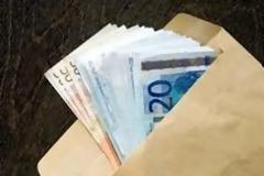Γιατρός ζητούσε φακελάκι 1.800 ευρώ και έκοβε απόδειξη 150 ευρώ