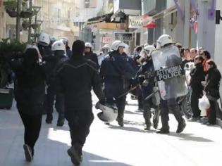 Φωτογραφία για Επεισόδια αντιεξουσιαστών και αστυνομίας στο Ηράκλειο