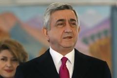 Αρμενία: Μαζική διαδήλωση κατά της επανεκλογής του προέδρου Σαρκισιάν