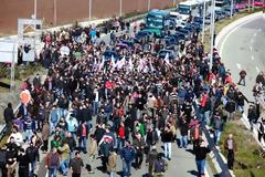 Αποφασίζουν για τα μπλόκα οι αγρότες