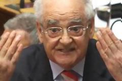 Κακλαμάνης: Ο Στουρνάρας δοξάζεται στα κανάλια και στο Εκάλη Club!
