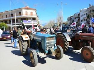 Φωτογραφία για Αμετακίνητοι παραμένουν οι αγρότες