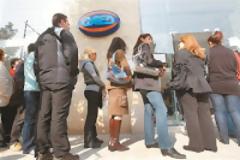Οι κυβερνητικές αστοχίες στο θέμα της ανεργίας πονάνε την τρικομματική....!!!