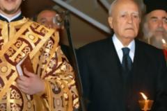 Δάκρυσε ο Παπούλιας: Μεγαλώσαμε με ψωμί, τυρί και γάλα...