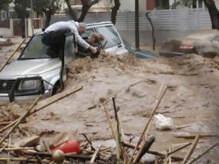 Φωτογραφία για Σοκαριστική η εικόνα που κάνει το γύρω του κόσμου - κι όμως είναι στο Χαλάνδρι