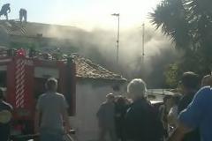 Σε εξέλιξη: Στις φλόγες σπίτι στο Ηράκλειο - Φόβοι για νεκρό άνδρα