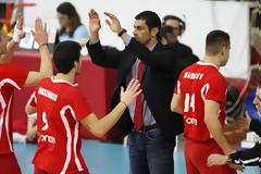 ΚΑΖΑΖΗΣ : ΑΓΩΝΑΣ ΓΟΗΤΡΟΥ ΚΟΝΤΡΑ ΣΤΟΝ ΦΟΙΝΙΚΑ ΣΥΡΟΥ