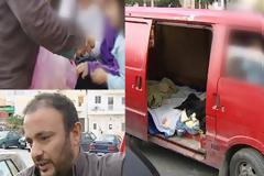 Ζουν με τα τρία τους παιδιά μέσα σε μία καρότσα
