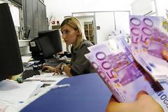 Εμπλοκή στις επιστροφές φόρου από το Δημόσιο