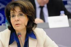 M. Δαμανάκη: Ανοιχτό το ενδεχόμενο μείωσης του κατώτατου μισθού