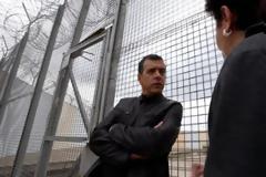 «Δεν σταματάω την τηλεόραση!»