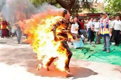 Κίνα: Δυο ακόμα Θιβετιανοί αυτοπυρπολήθηκαν