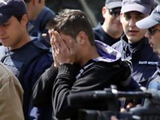 Φωτογραφία για Συνελήφθησαν διακινητές παράνομων μεταναστών