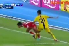Μόνο που δεν τον...σκότωσε και απόρησε για την αποβολή του!