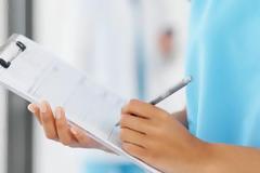 Γιατρός στα Γρεβενά έγραψε συνταγή σε ψηφοδέλτιο γιατί του τελείωσε το χαρτί