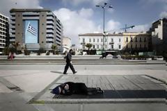 Φτώχεια ή κοινωνικός αποκλεισμός απειλούν το 31% του πληθυσμού στην Ελλάδα