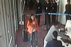VIDEO: Τα έκανε γυαλιά-καρφιά επειδή έχασε την πτήση του!
