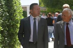 Κρας τεστ με την τρόικα για Δημόσιο και απολύσεις