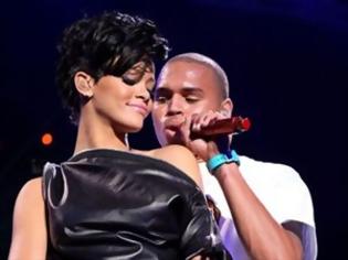 Φωτογραφία για Chris Brown: Η Rihanna με έχει συγχωρέσει