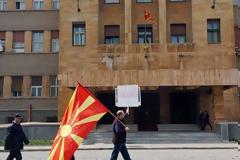 Τα Σκόπια καλωσορίζουν με SMS στην χώρα τους όσους προσγειώνονται στην Θεσσαλονίκη!