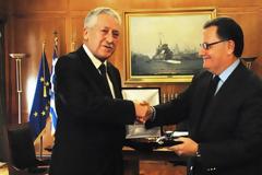 Συνάντηση ΥΠΕΘΑ Π. Παναγιωτόπουλου με τον Πρόεδρο της ΔΗΜΑΡ Φ. Κουβέλη και δηλώσεις μετά τη συνάντηση