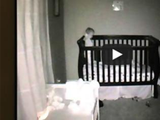 Φωτογραφία για Το μωρό-βουτηχτής που κάνει θραύση στο διαδίκτυο [video]