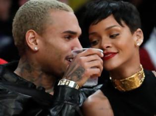 Φωτογραφία για Chris Brown: Η Rihanna με έχει συγχωρέσει