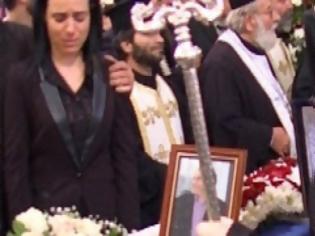 Φωτογραφία για Η χήρα του Δ. Βουρβαχάκη μιλά για πρώτη φορά μετά την τραγωδία
