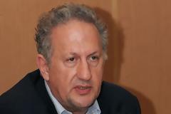 Σκανδαλίδης: Δε θα έπρεπε να λείπουν Σημίτης και Παπανδρέου από το Συνέδριο