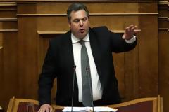 Καμμένος: «Εκτελείτε εντολές των δανειστών»