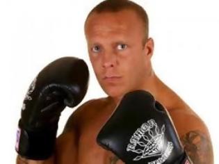 Φωτογραφία για Πέθανε ο Ολλανδός θρύλος του Muay Thai και του Kickboxing Ramon Dekkers