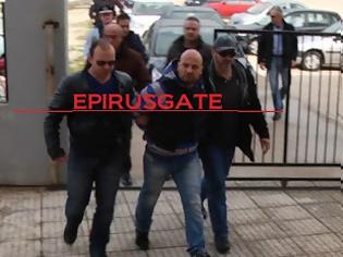 Φωτογραφία για Εριστικός στα δικαστήρια ο δολοφόνος με τον μπαλτά και την κατσαρόλα - Περιέγραψε με κάθε λεπτομέρεια πως επι μιάμιση μέρα τεμαχιζε και έβραζε το πτώμα