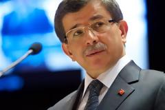 Νέα πυρά από Νταβούτογλου, για το κυπριακό