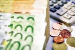 Αναγνώστης υπέρ των φοροεισπράξεων με κάθε τρόπο