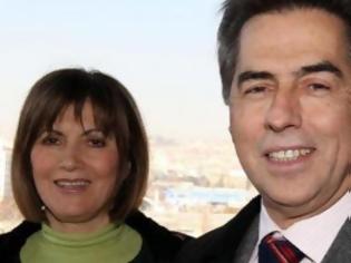 Φωτογραφία για Σύζυγος Παπαγεωργόπουλου: “Του είπα να προσέχει και την καρδιά και το μυαλό του”