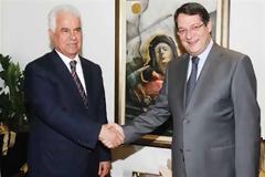 Τηλεφωνική επικοινωνία Έρογλου - Αναστασιάδη