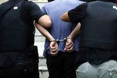 Σταματούσαν τα αυτοκίνητα και έκλεβαν τους οδηγούς!