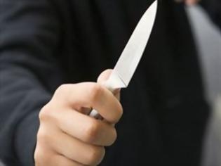 Φωτογραφία για Υπό την απειλή μαχαιριού του άρπαξαν κινητό και 20 ευρώ