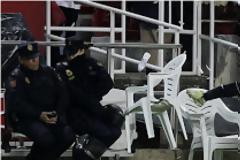 «ΤΡΕΛΑΘΗΚΕ» ΜΕΤΑ ΤΗΝ... ΑΠΟΒΟΛΗ ΤΟΥ! *ΒΙΝΤΕΟ*