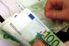 Πώς μέσα σε 24 ώρες θα ταυτίζονται οι φορολογικές δηλώσεις με τους τραπεζικούς λογαριασμούς