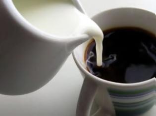 Φωτογραφία για Το γάλα στον καφέ αποβάλλει το ασβέστιο από τον οργανισμό μας