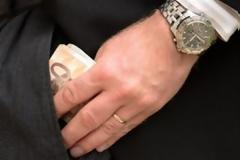 Στα βόρεια προάστια δεν πληρώνουν τις οφειλές τους