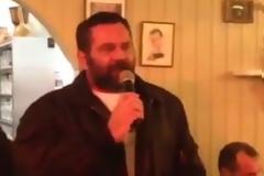 Σκηνικό ντροπής κατά της Χρυσής Αυγής στην Πάρο [video]